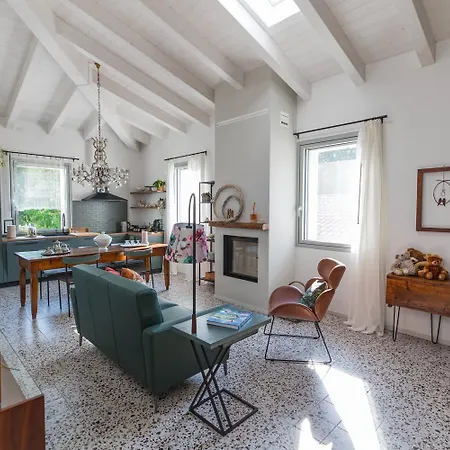 Casa de hóspedes Saranto, Maison Du Charme - Nel Cuore Dell'emilia 3*