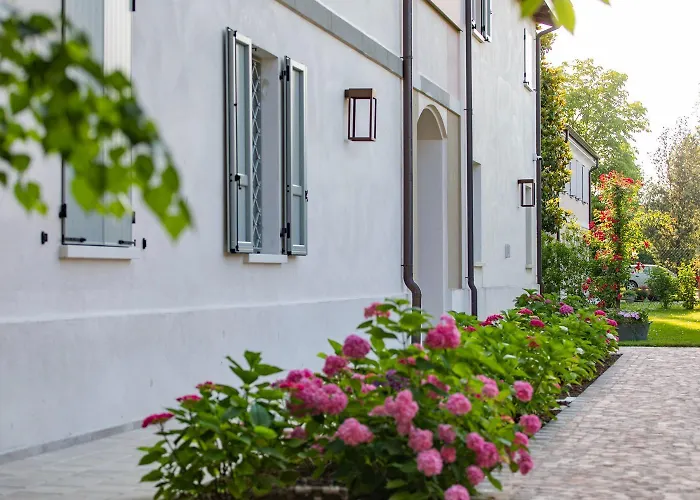 Saranto, Maison Du Charme - Nel Cuore Dell'emilia 3* Carpi