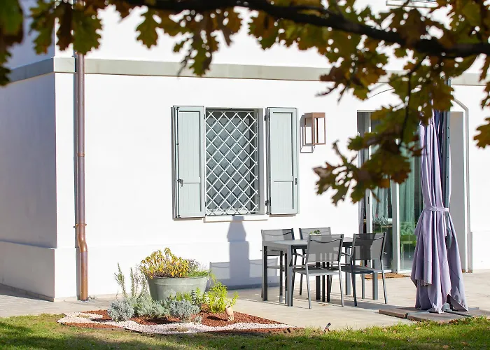 Saranto, Maison Du Charme - Nel Cuore Dell'emilia بيت ضيافة كابري